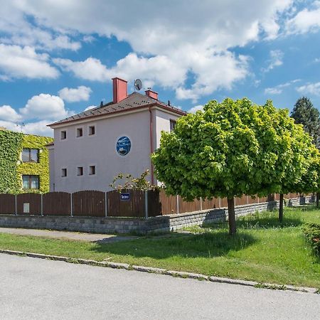 Penzion Leknín Trebon Exterior foto